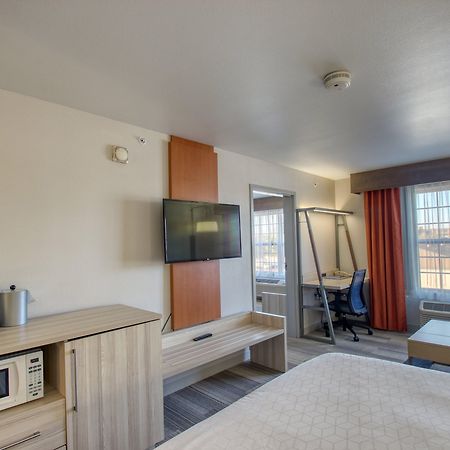 Holiday Inn Express Hotel & Suites Milwaukee Airport By Ihg Luaran gambar